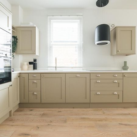 Light & Luxury London Apartment In Honor Oak Екстериор снимка